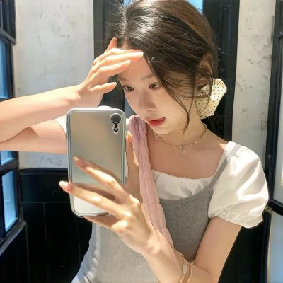 在那河畔青草青